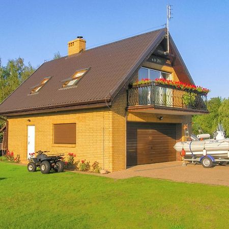 Cozy Apartment In Nowe Warpno With Wifi Esterno foto