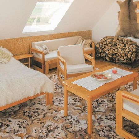 Cozy Apartment In Nowe Warpno With Wifi Esterno foto