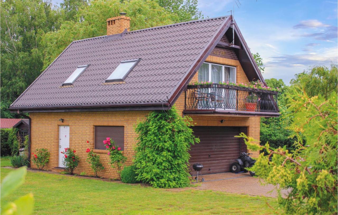 Cozy Apartment In Nowe Warpno With Wifi Esterno foto
