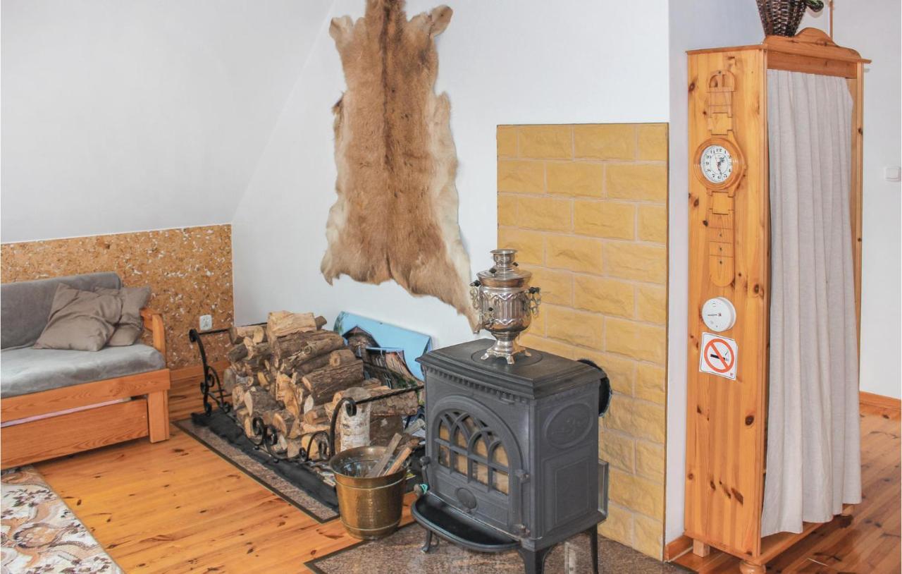 Cozy Apartment In Nowe Warpno With Wifi Esterno foto